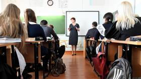 Как правильно написать заявление в школу от родителей в Фамилия